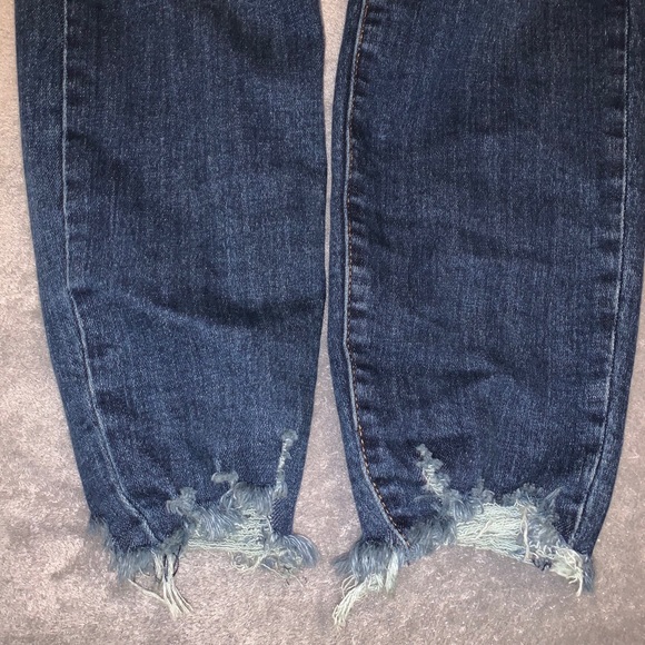Blue Distressed Jeans - Picture 3 of 4